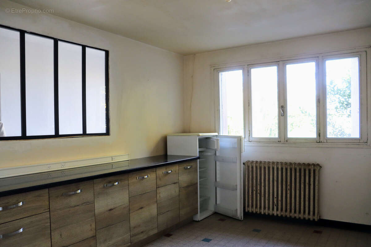 Commerce à CHAMPSAC