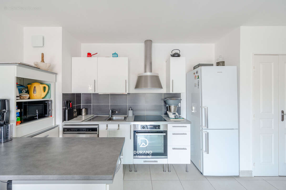 Autre à MARSEILLE-8E