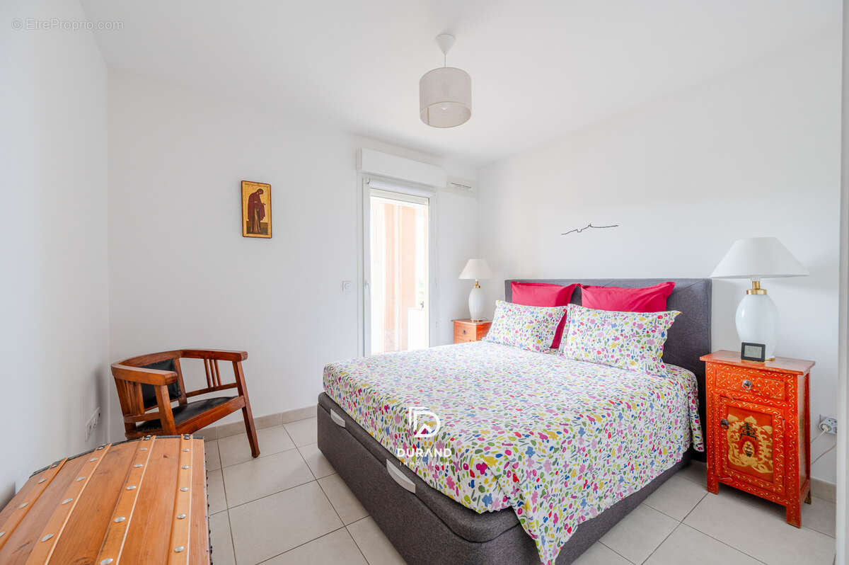 Autre à MARSEILLE-8E