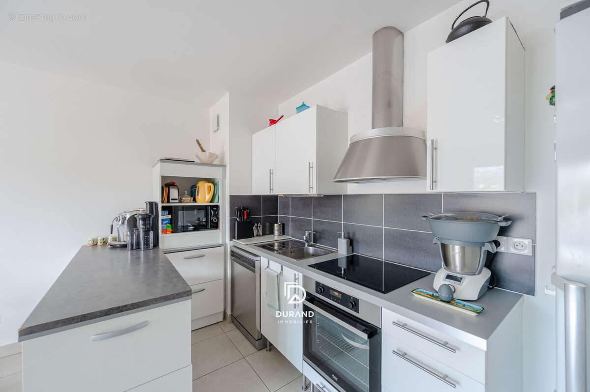 Autre à MARSEILLE-8E