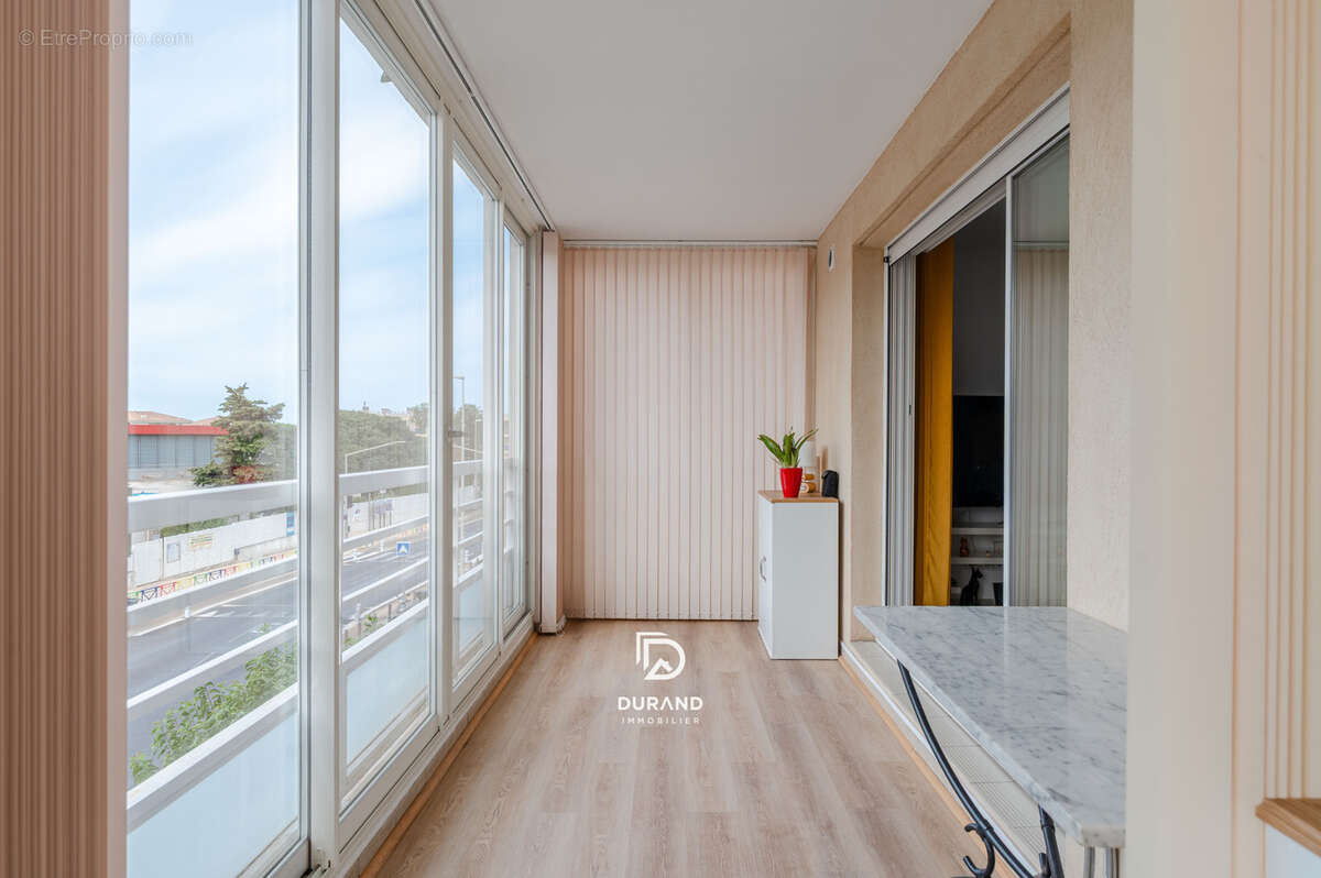 Autre à MARSEILLE-8E