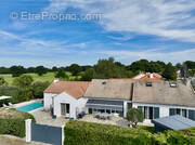 Maison à SAINT-HILAIRE-DE-CHALEONS