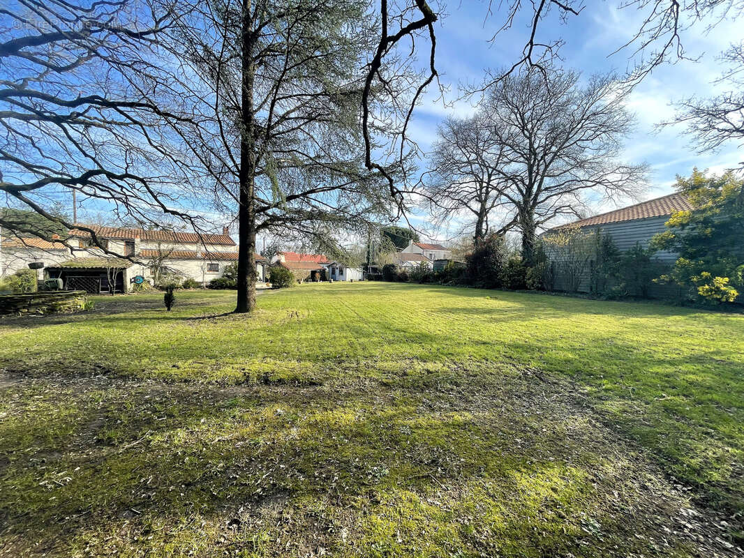 Maison à LE CELLIER