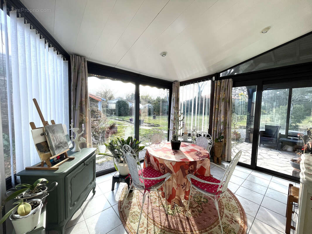 Maison à LE CELLIER