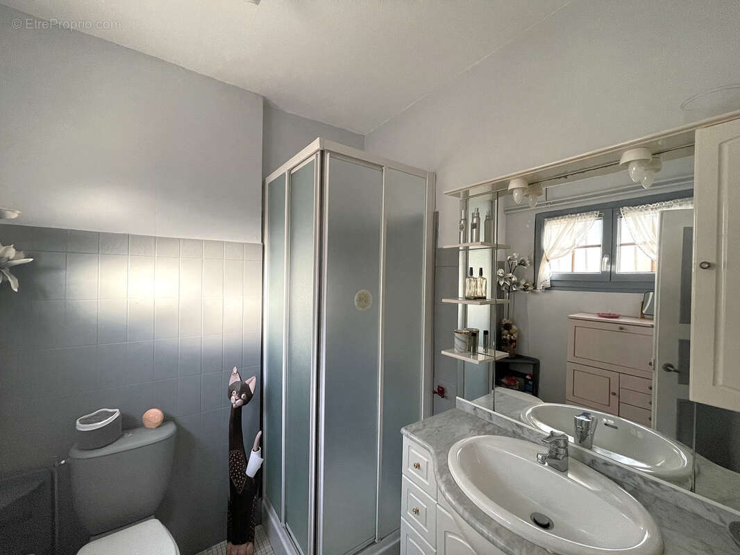 Maison à LE CELLIER