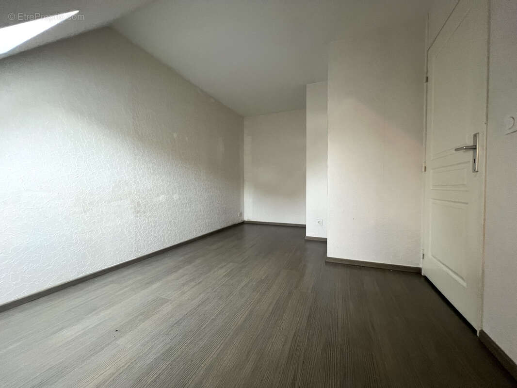 Appartement à CHILLY-MAZARIN