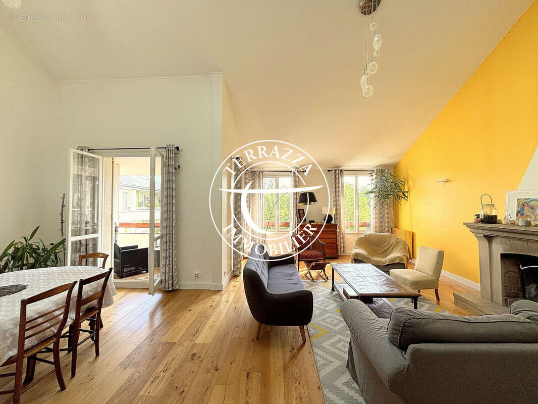 Appartement à LOUVECIENNES