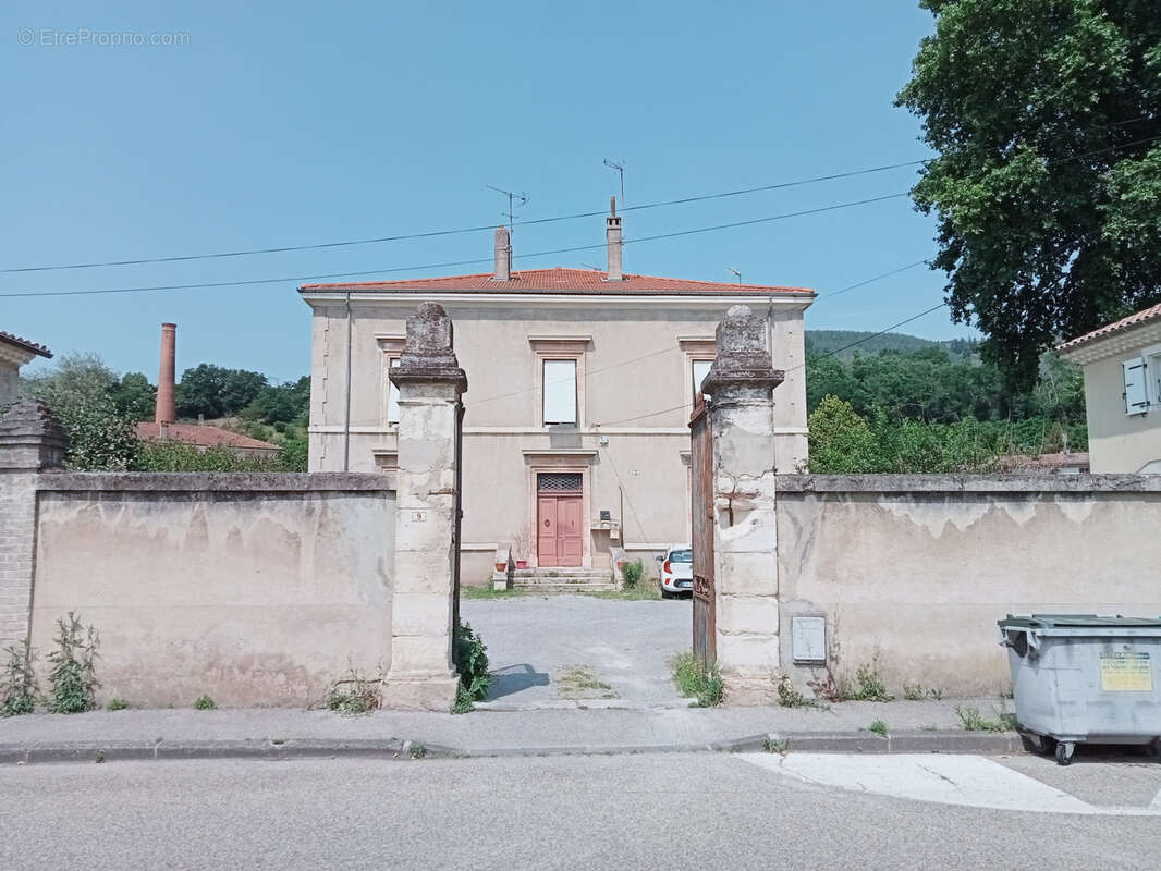 Appartement à LA VOULTE-SUR-RHONE