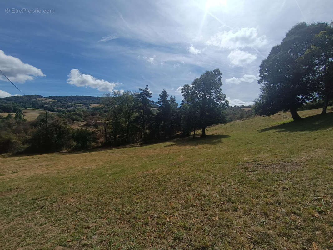 Maison à SAINT-JULIEN-LE-ROUX