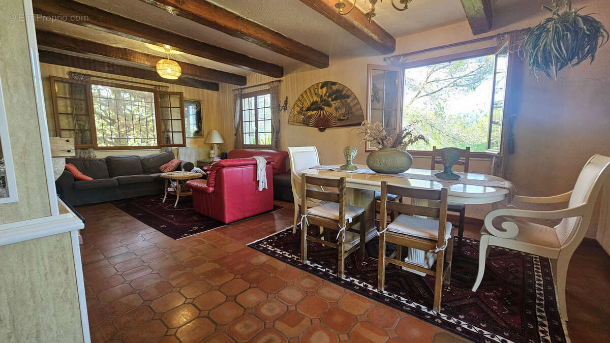 Maison à PEYMEINADE