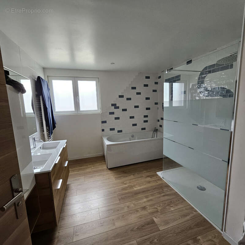 Maison à VAIRE-SOUS-CORBIE