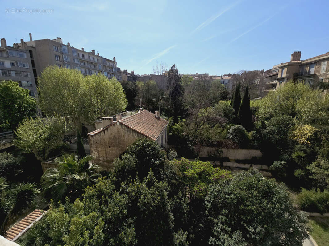 Appartement à MARSEILLE-8E