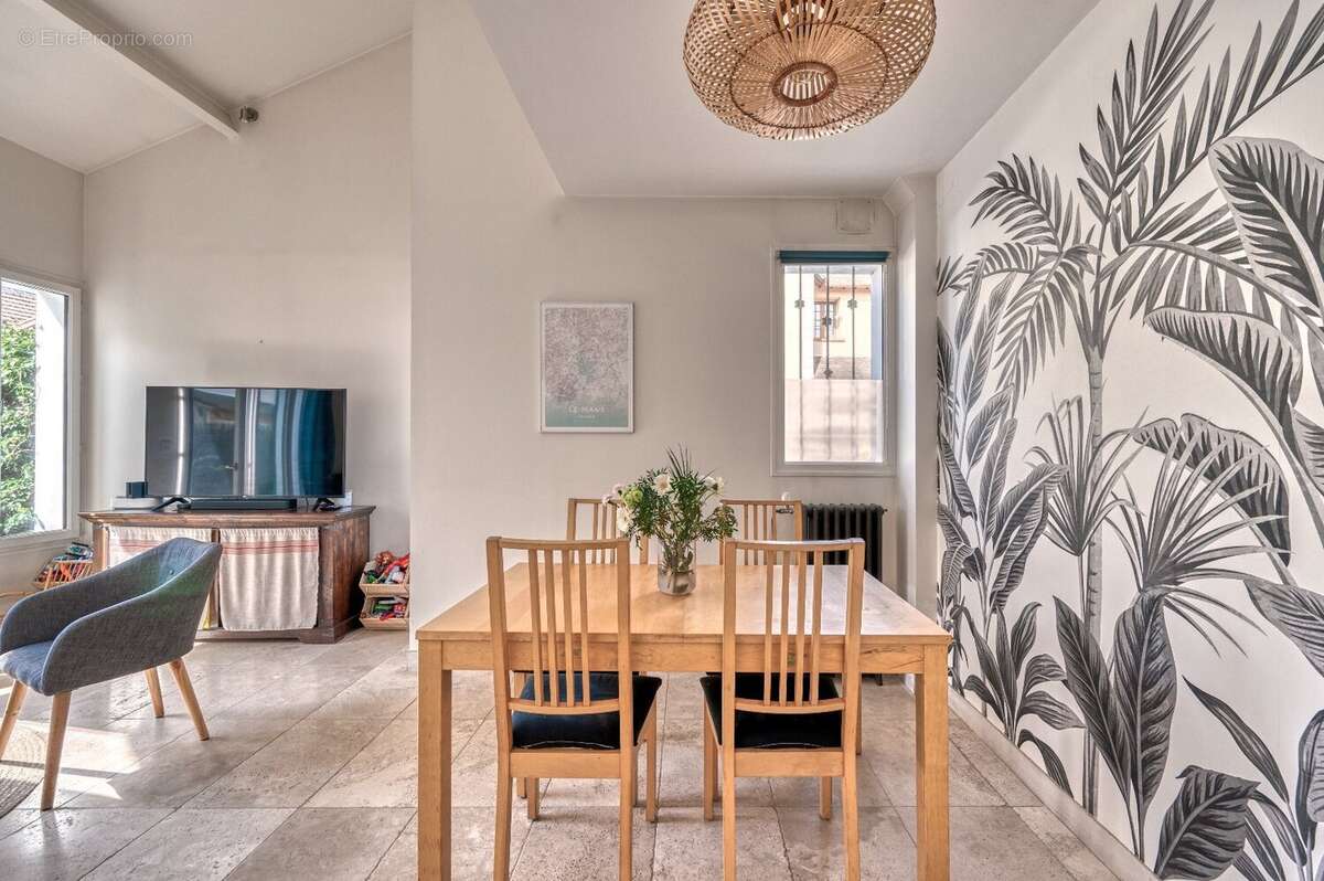 Maison à MAISONS-LAFFITTE