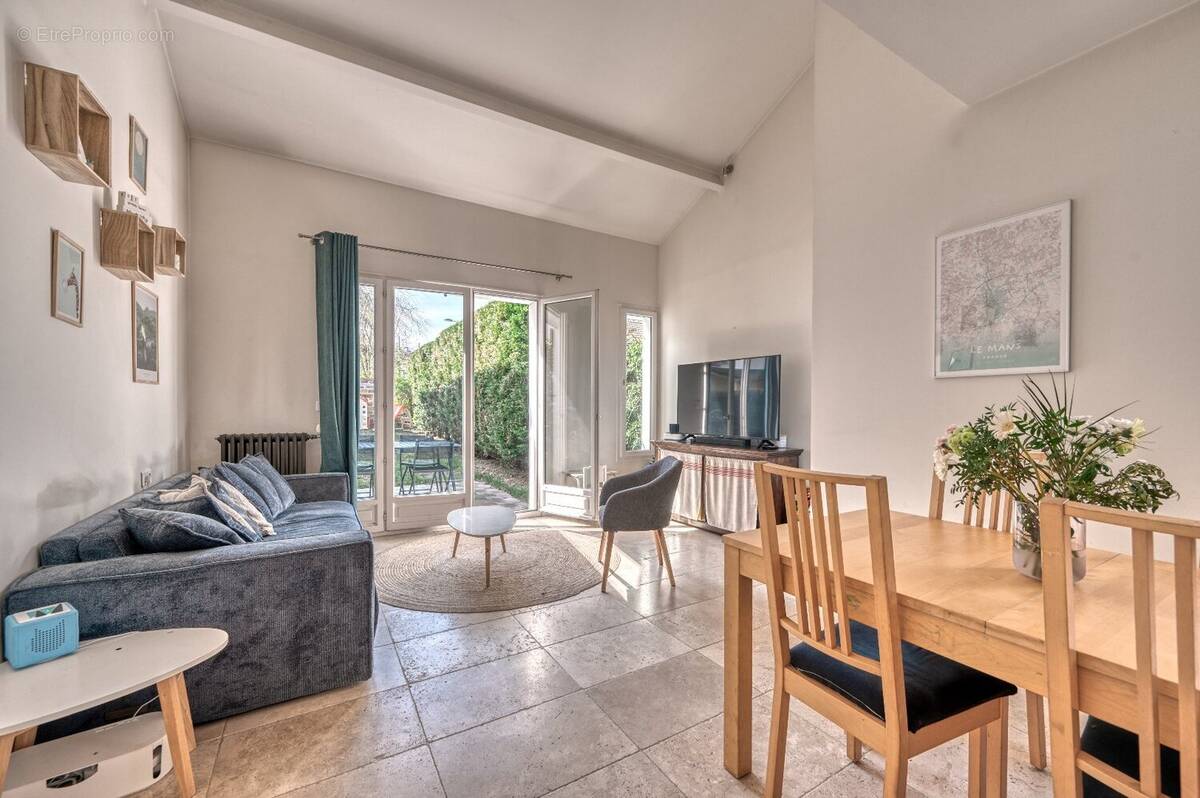 Maison à MAISONS-LAFFITTE