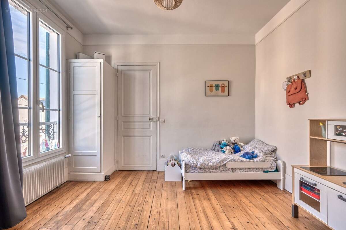 Maison à MAISONS-LAFFITTE