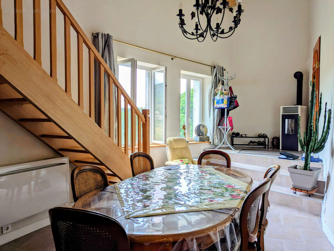 Maison à AIGUES-VIVES