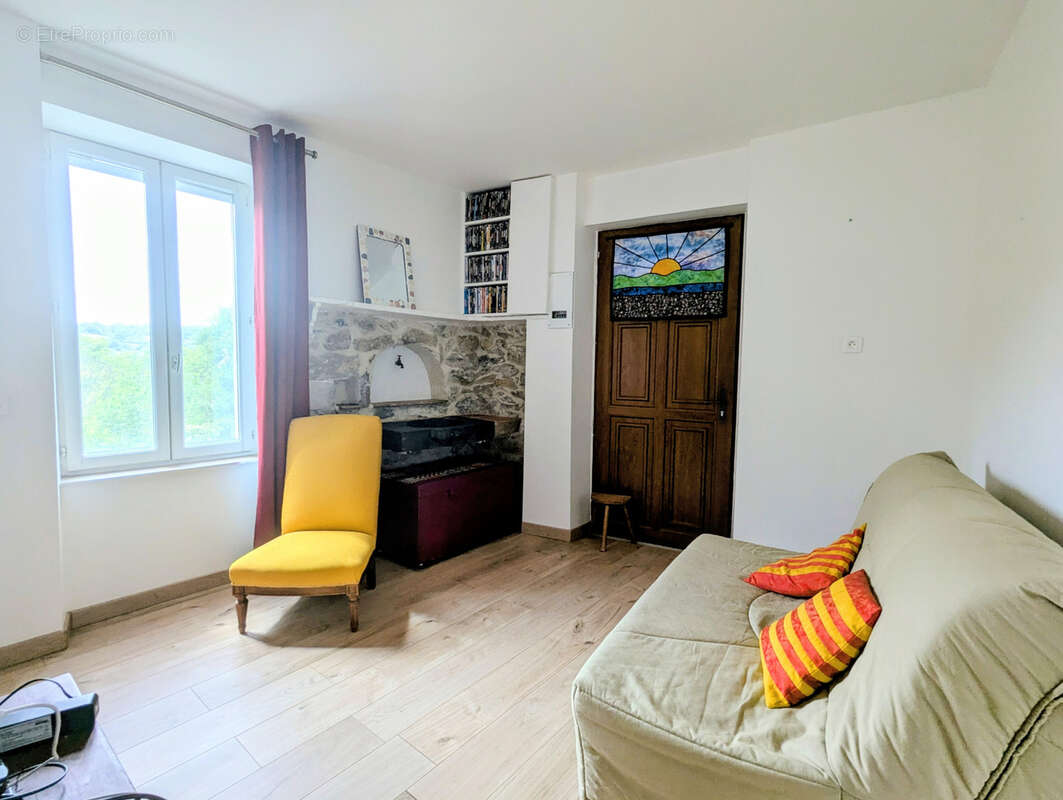 Maison à AIGUES-VIVES