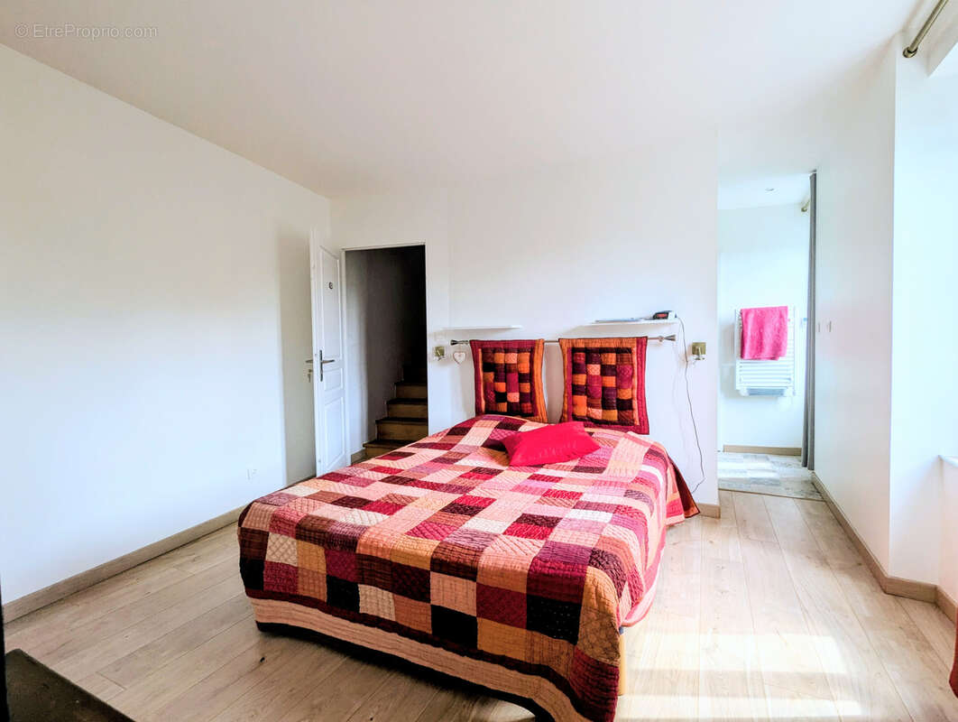 Maison à AIGUES-VIVES