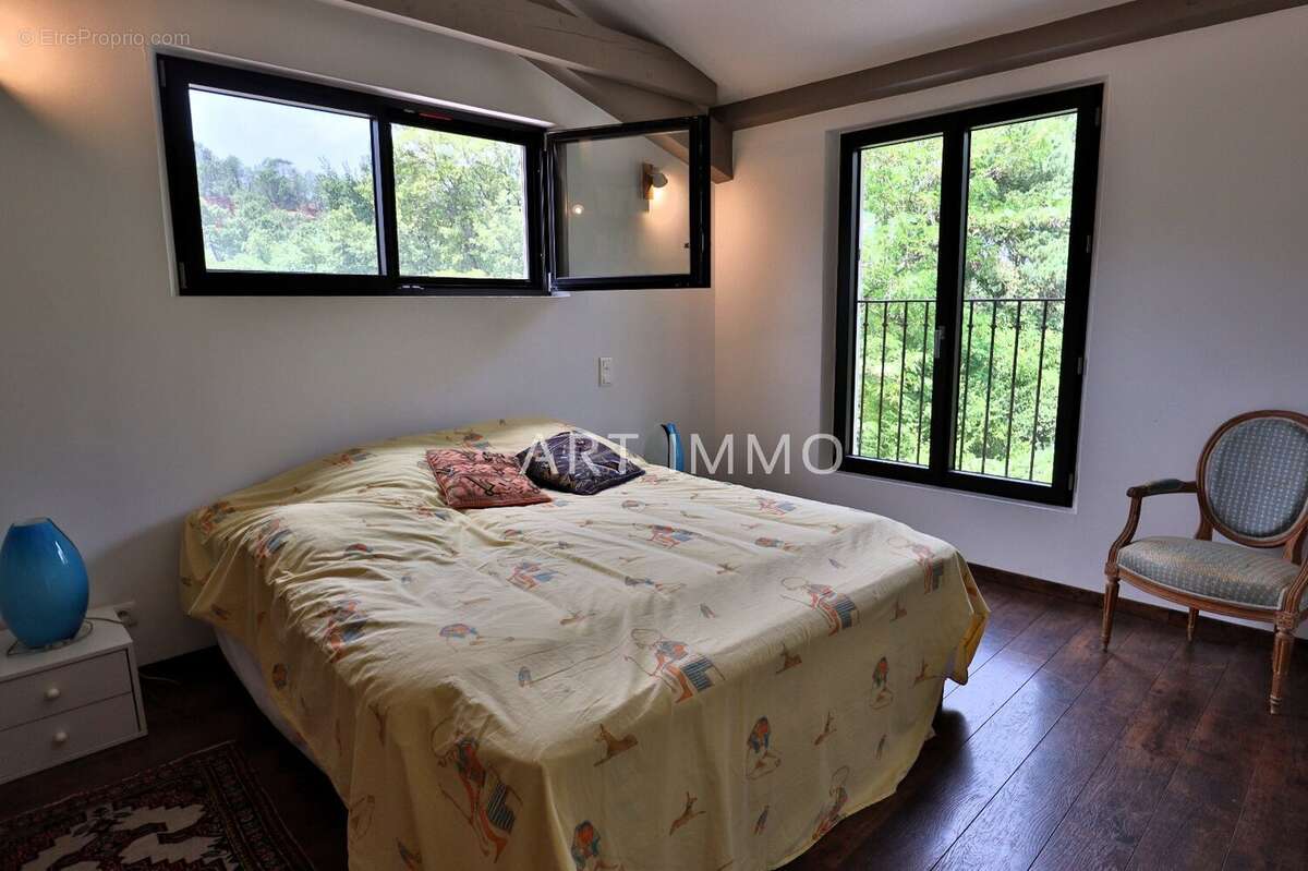 Maison à ROUSSILLON