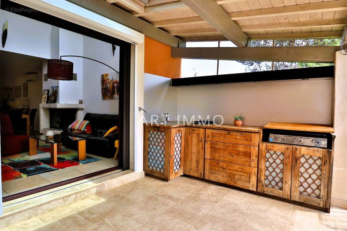 Maison à ROUSSILLON