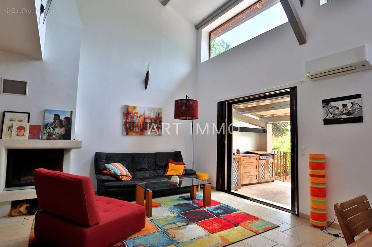 Maison à ROUSSILLON