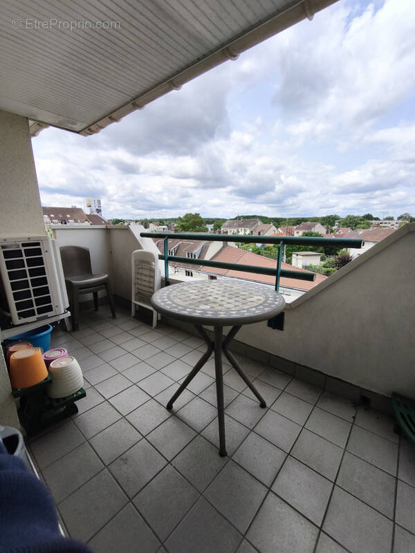 Appartement à BEAUCHAMP