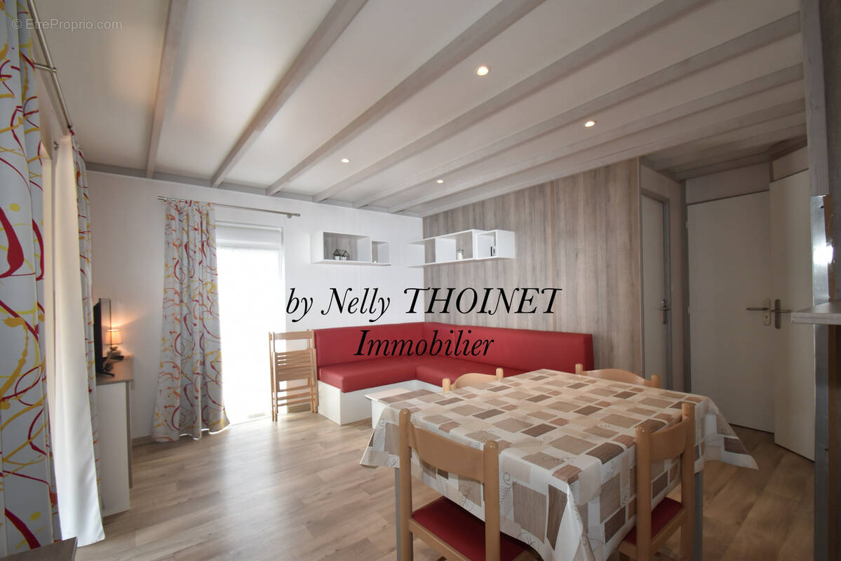 Maison à BESSE-ET-SAINT-ANASTAISE