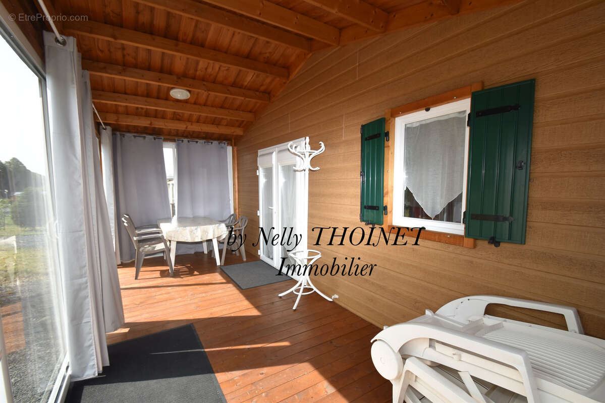 Maison à BESSE-ET-SAINT-ANASTAISE