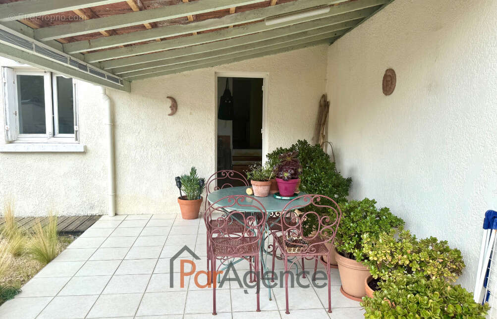 Maison à SAINT-GEORGES-DE-DIDONNE