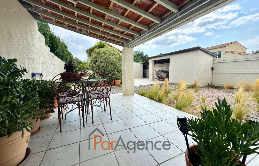 Maison à SAINT-GEORGES-DE-DIDONNE