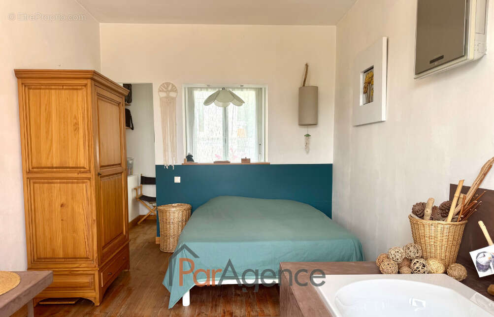 Maison à SAINT-GEORGES-DE-DIDONNE