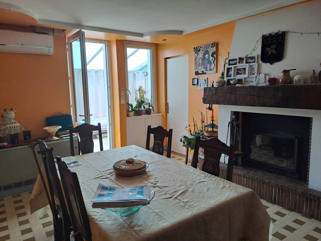 Maison à LA ROUXIERE