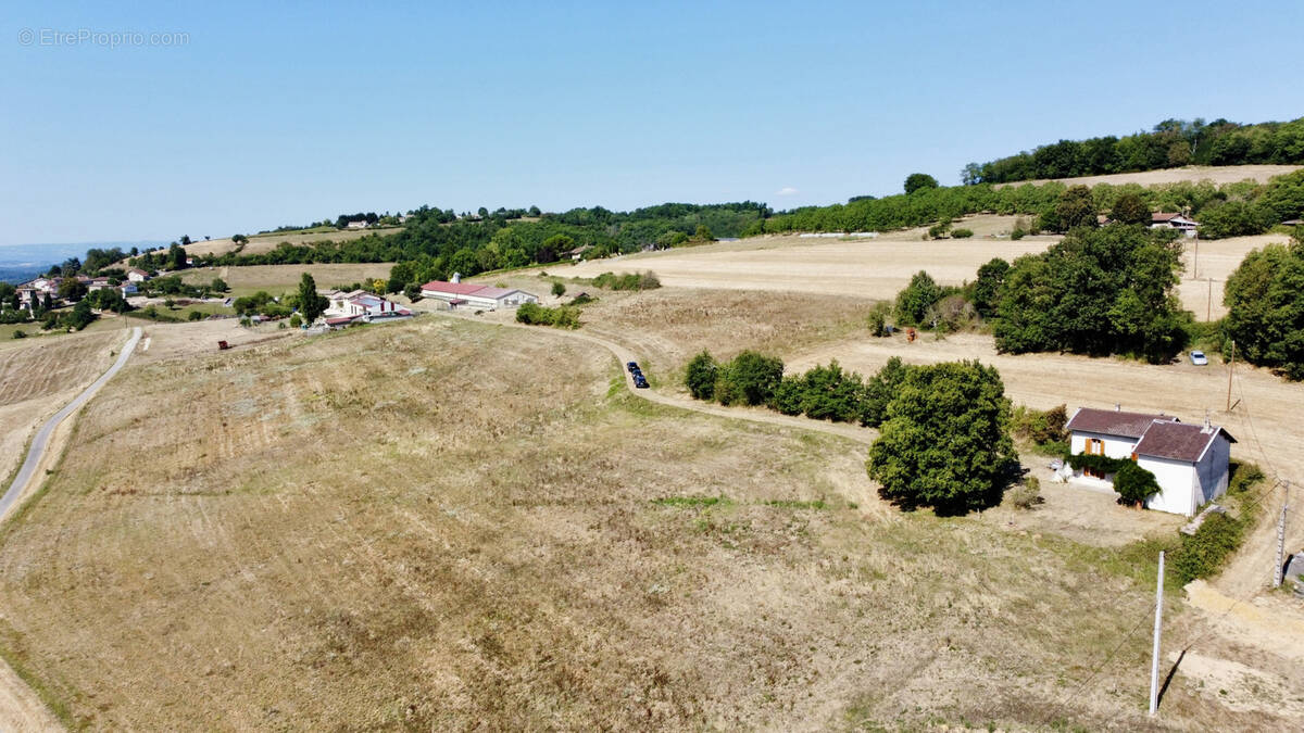 Maison à MONTRIGAUD