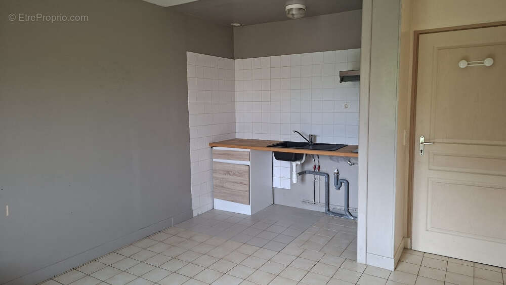 Appartement à AILLANT-SUR-THOLON