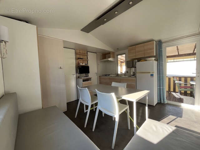 Autre à SAINT-THIBERY