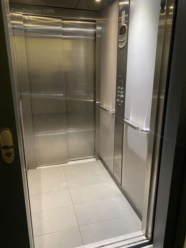 Appartement à LYON-8E