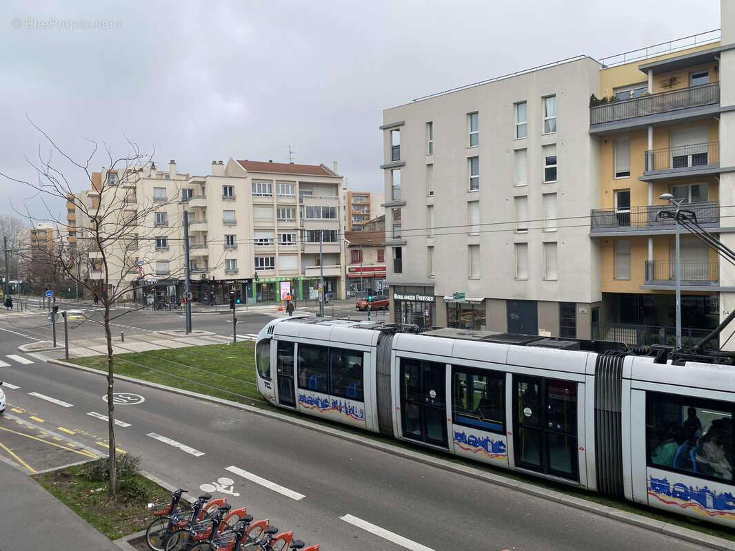 Appartement à LYON-8E