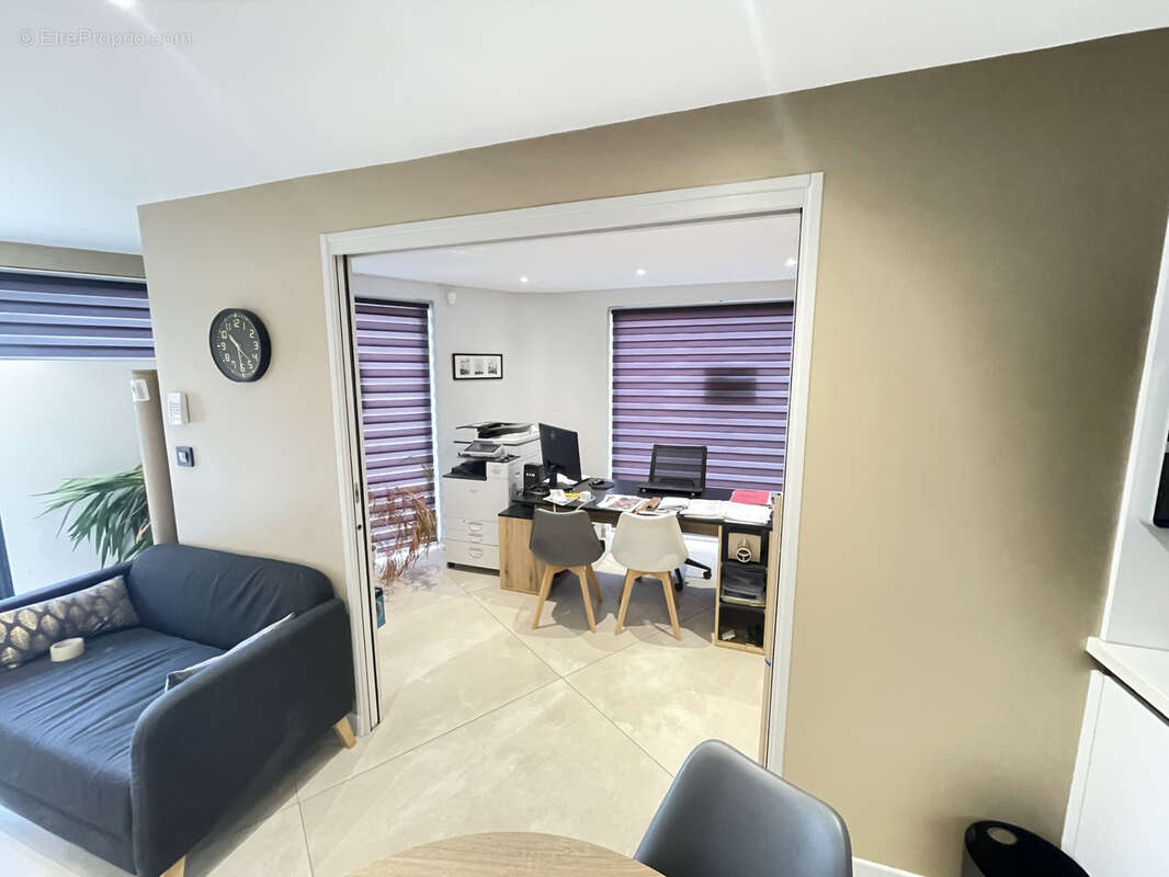 Commerce à CAVALAIRE-SUR-MER