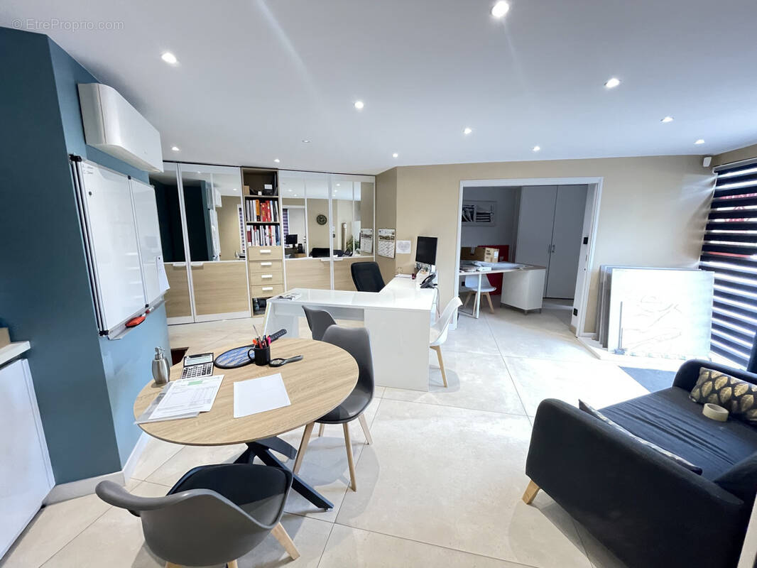 Commerce à CAVALAIRE-SUR-MER