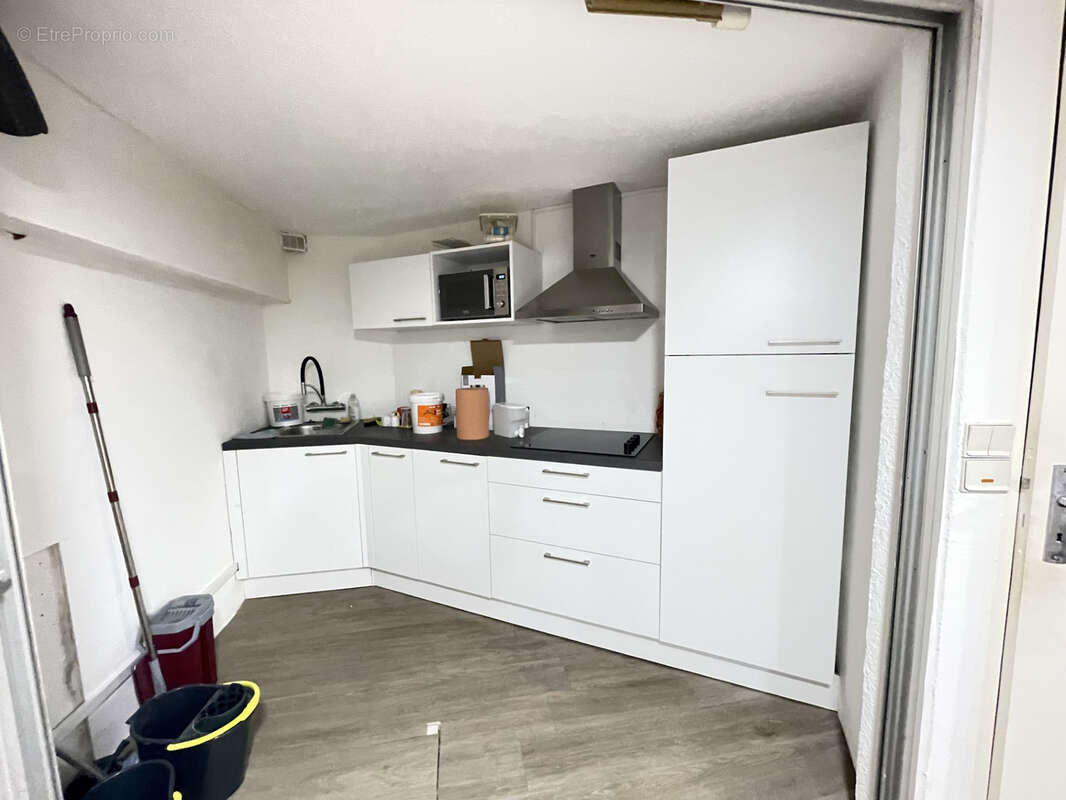 Commerce à CAVALAIRE-SUR-MER