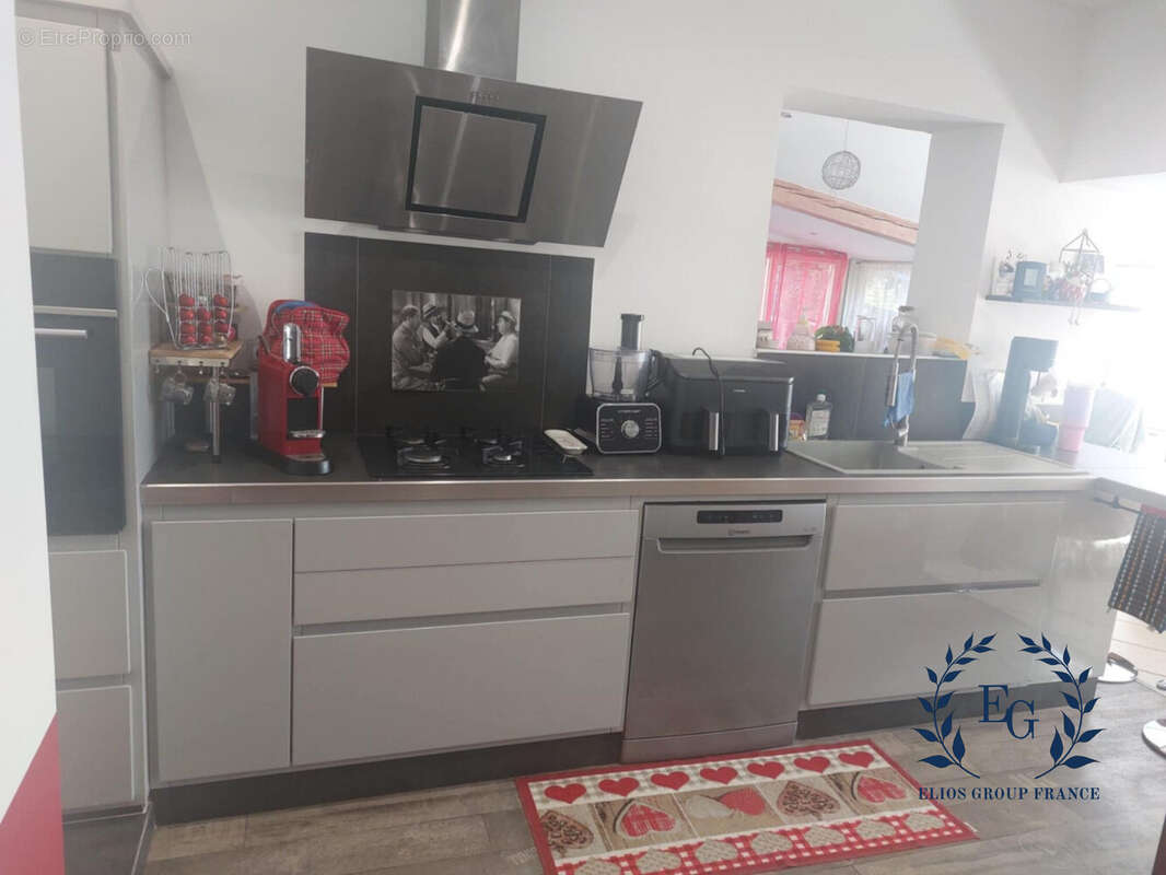 Maison à SEILLONS-SOURCE-D&#039;ARGENS