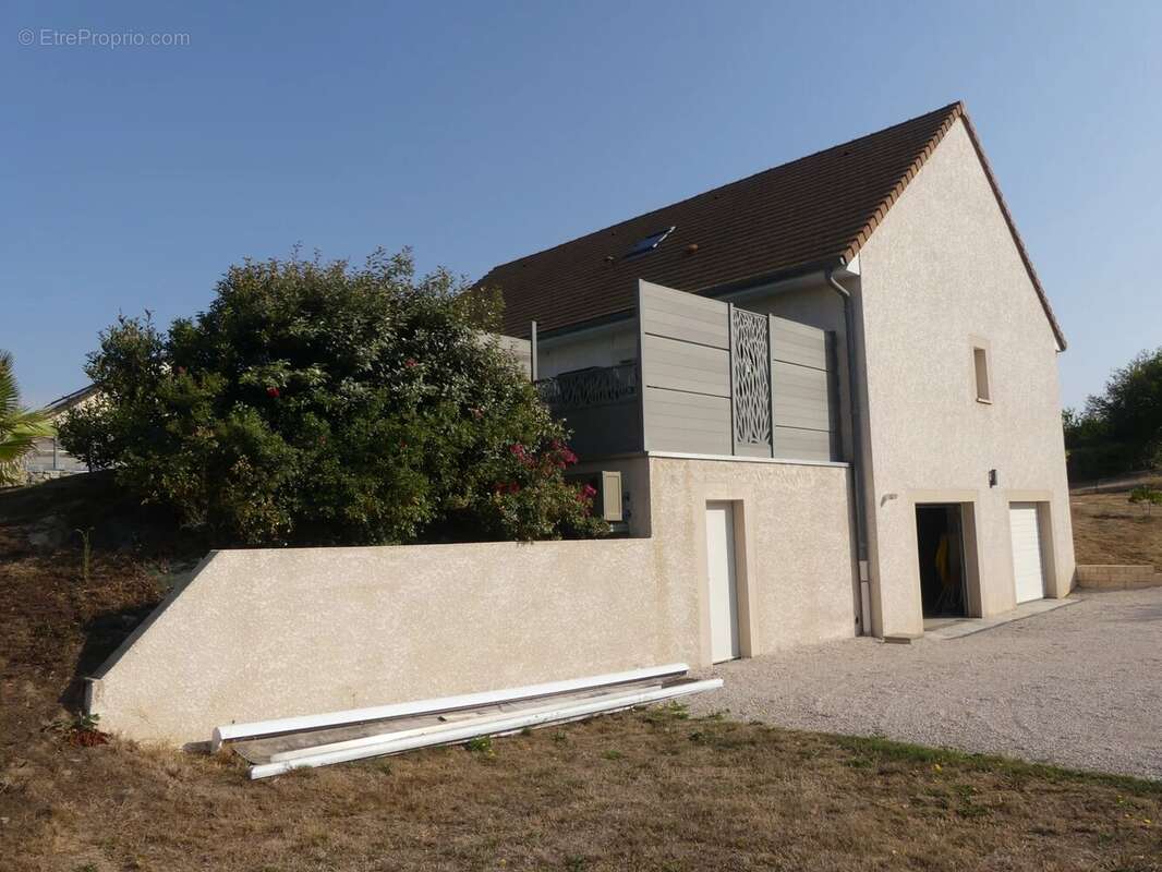 Maison à SAINT-SERNIN-DU-BOIS