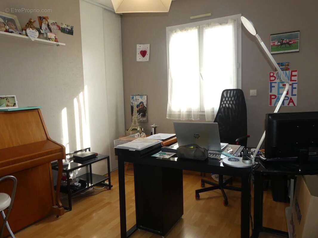 Maison à SAINT-SERNIN-DU-BOIS