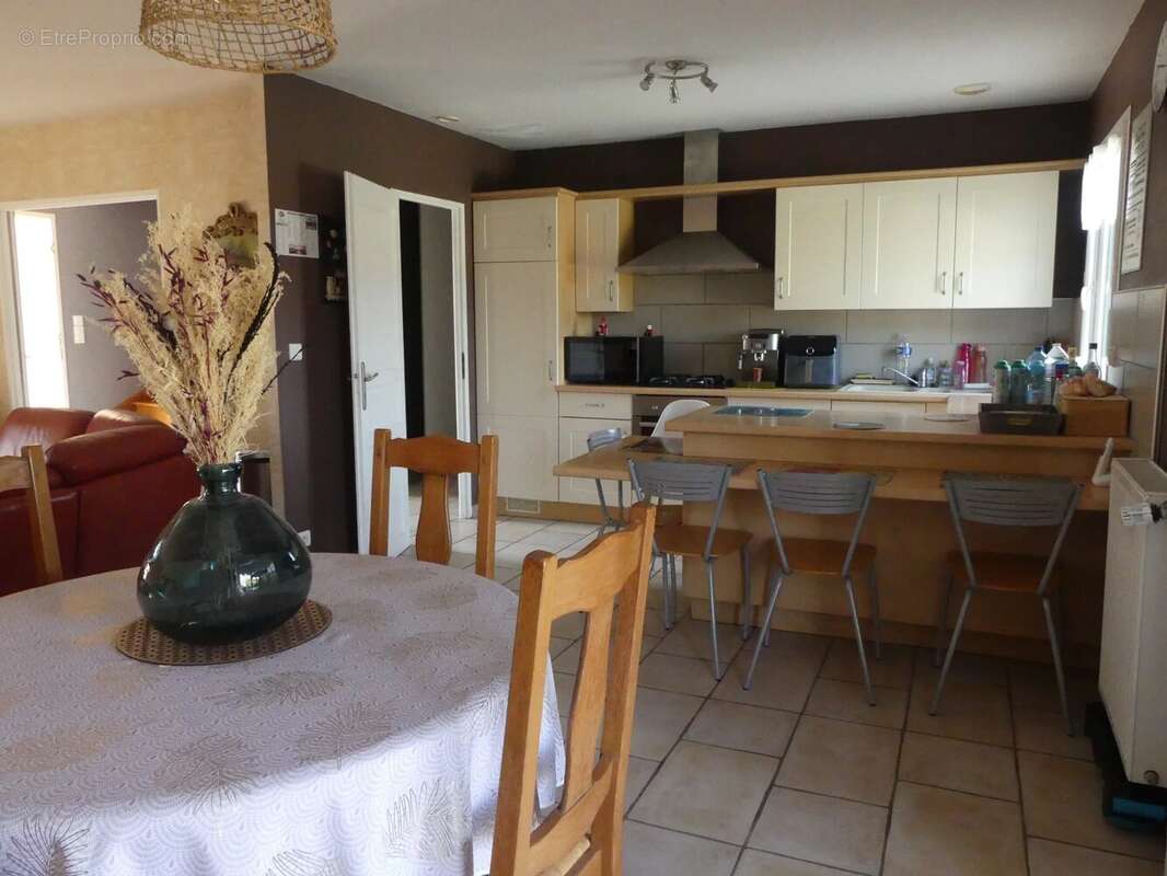 Maison à SAINT-SERNIN-DU-BOIS