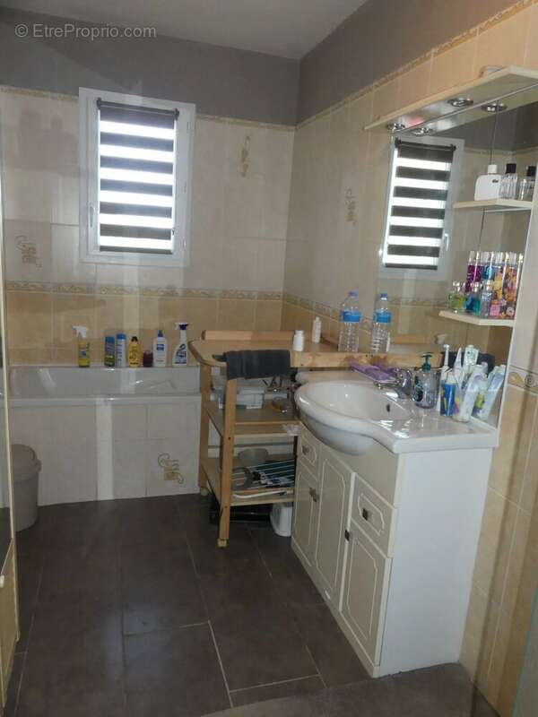 Maison à SAINT-SERNIN-DU-BOIS