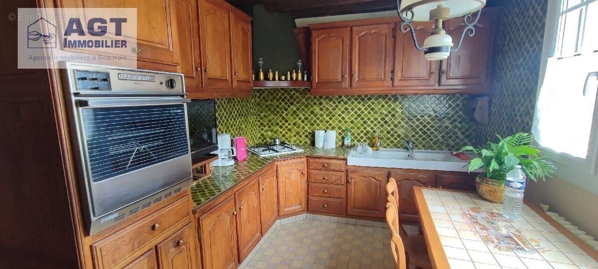 Maison à MILLY-SUR-THERAIN