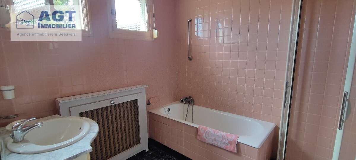 Maison à MILLY-SUR-THERAIN