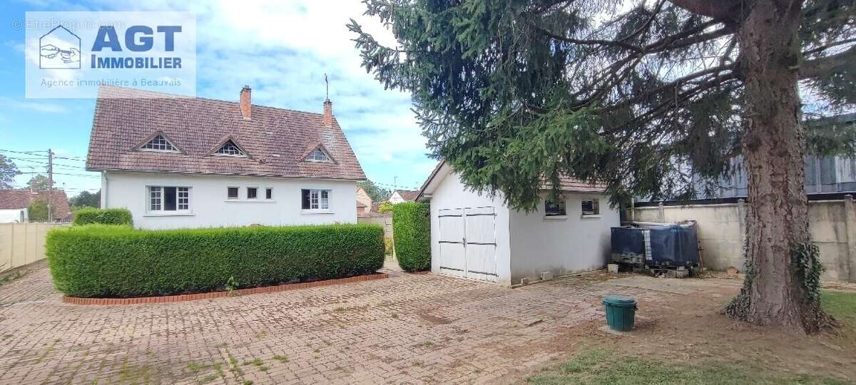 Maison à MILLY-SUR-THERAIN