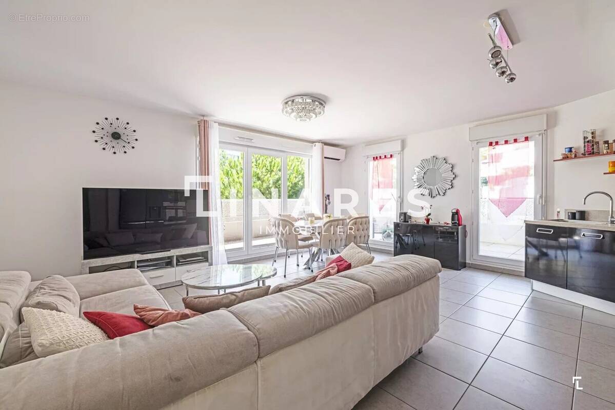Appartement à MARSEILLE-9E