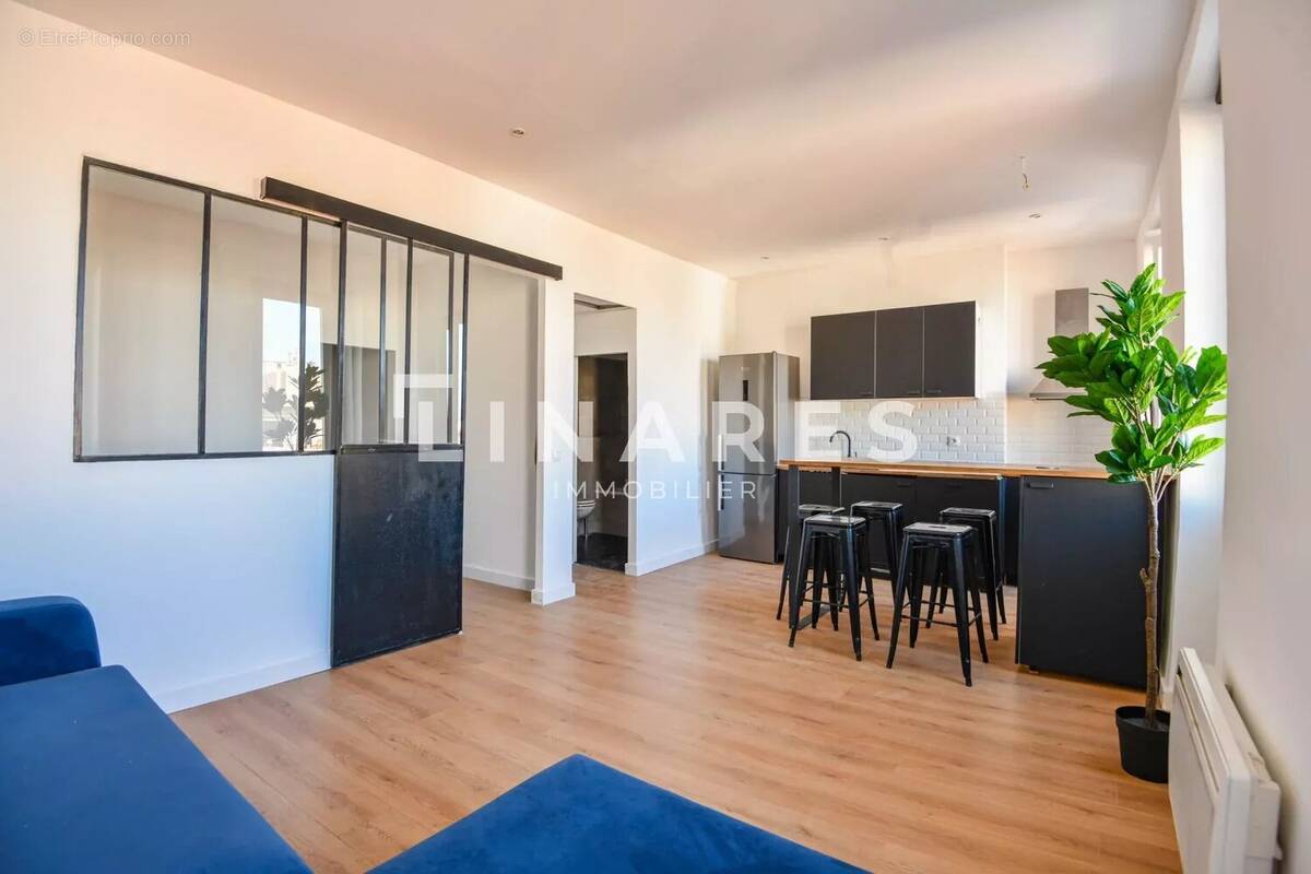 Appartement à MARSEILLE-7E